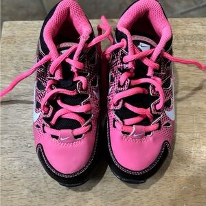 Nike Kids Pink and Black Ball Cleats